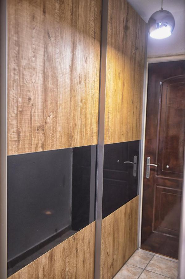 Studio Sun Arta Luaran gambar